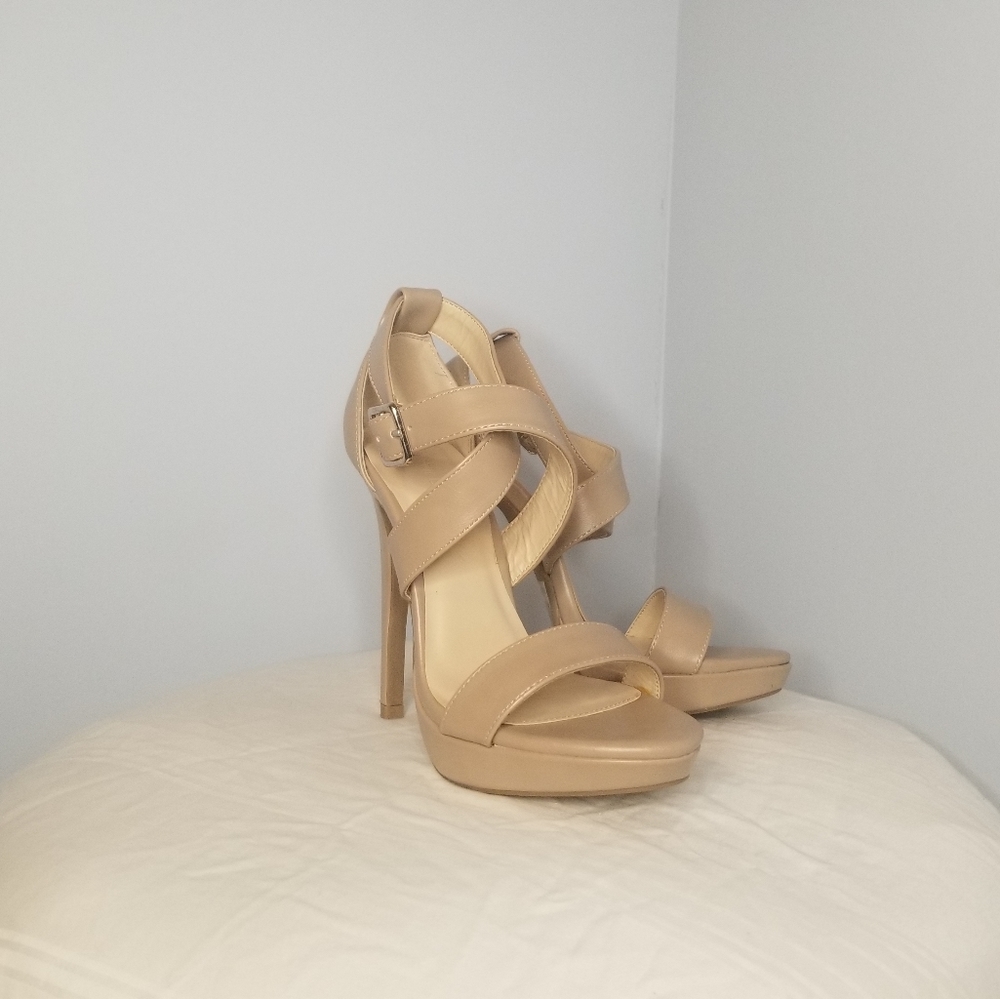 Strappy beige heel
